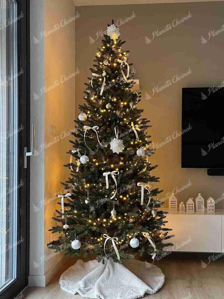 Ozdobiona nowoczesna choinka sztuczna jak żywa PE Świerk Wąski 210 cm