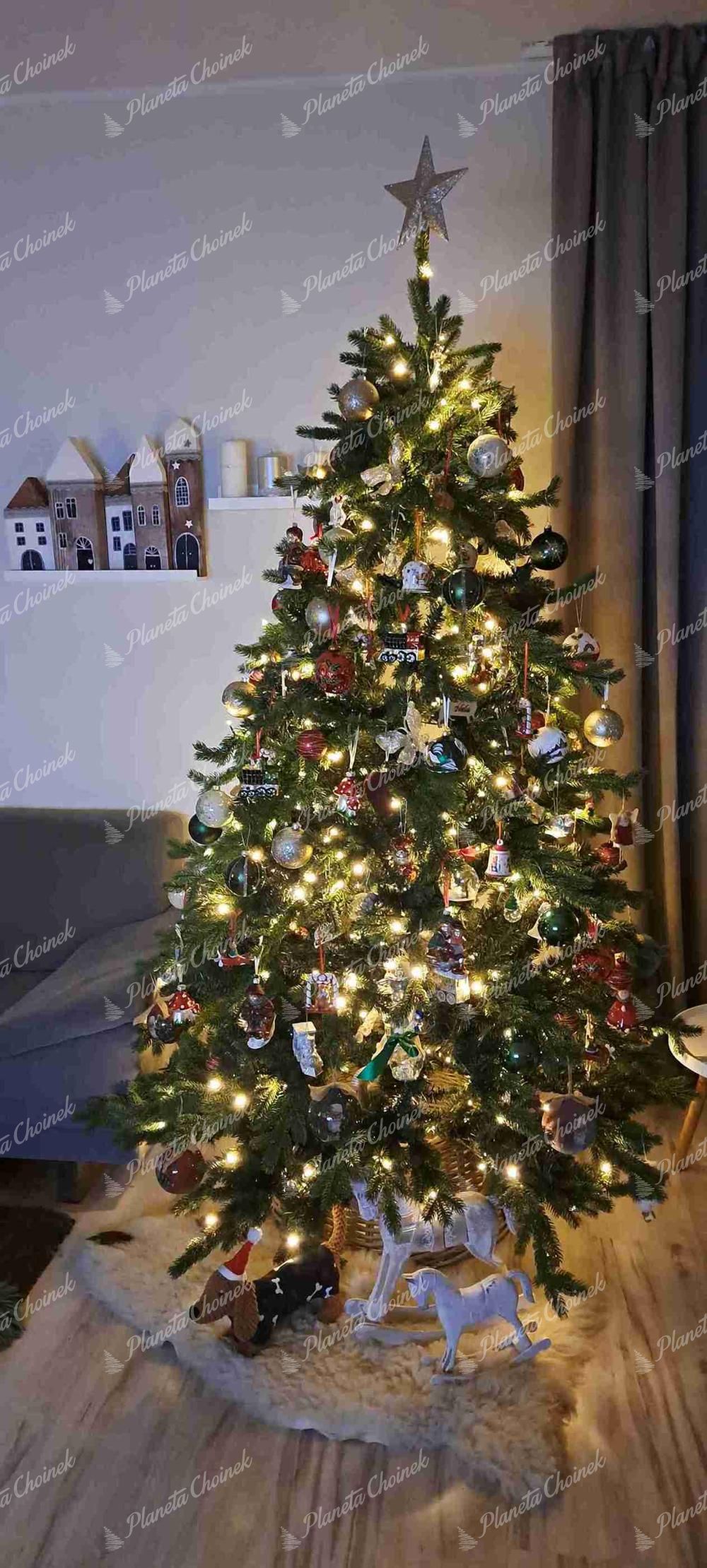 Ubrana choinka sztuczna jak żywa PE Świerk Ekskluzywny 210 cm z lampkami LED