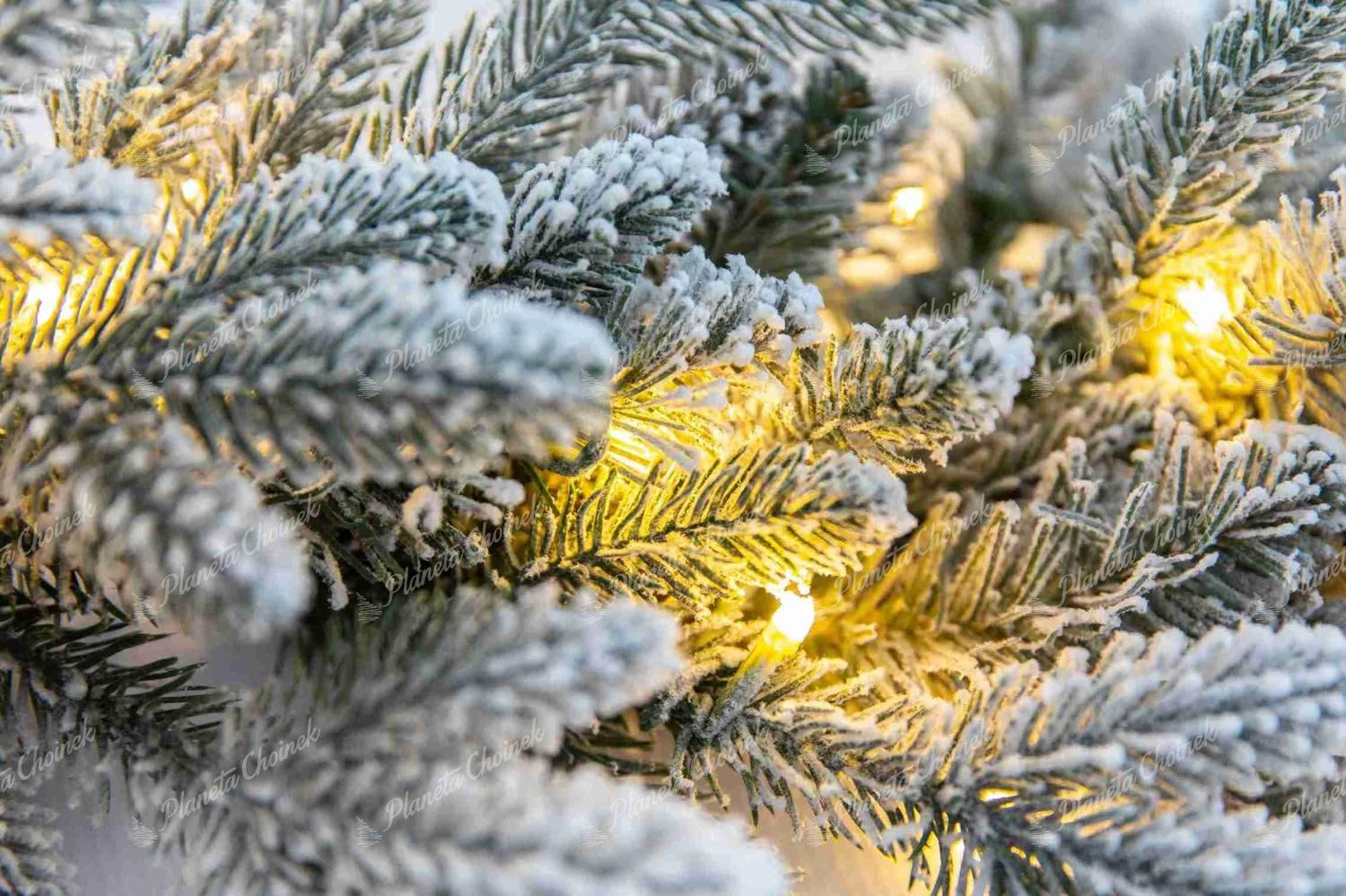Girlanda świąteczna PE Świerk Królewski 270 cm z lampkami LED na schody